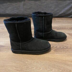 UGG Kids' Classic II Fashion Boot
